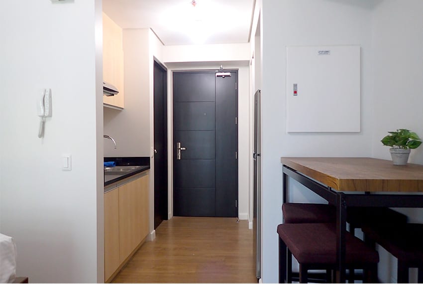 alveo-studio-for-rent-hallway