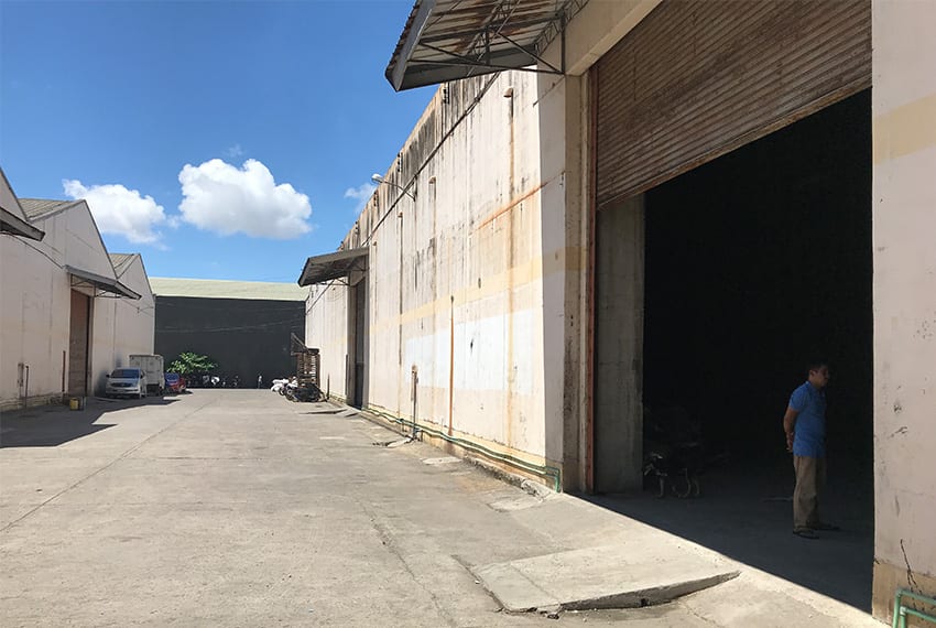 warehouse-for-rent-in-tipolo-gate
