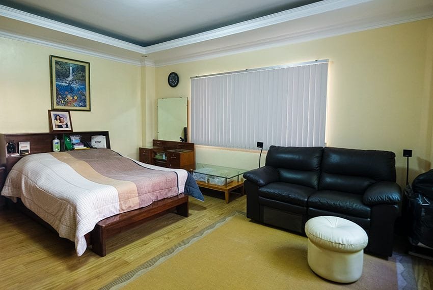 garnetville-house-for-sale-4th-bedroom-bed