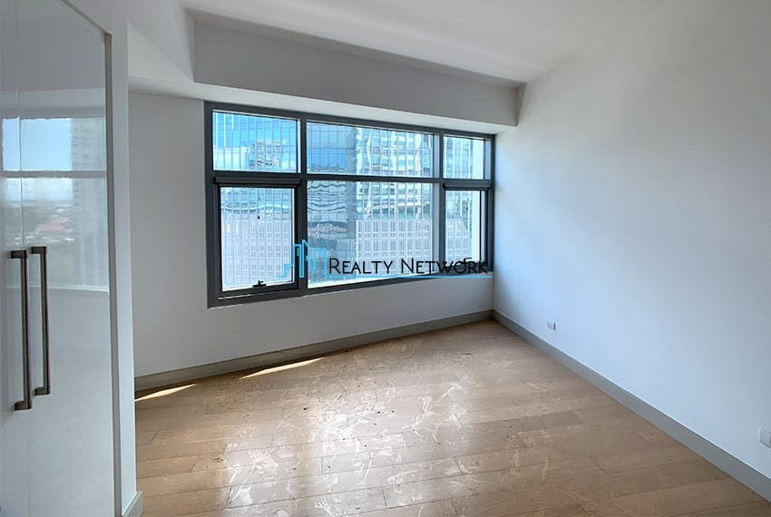 lower-floor-2-bedroom-parkpoint-residence-for-sale-2nd-bedroom-cabinet