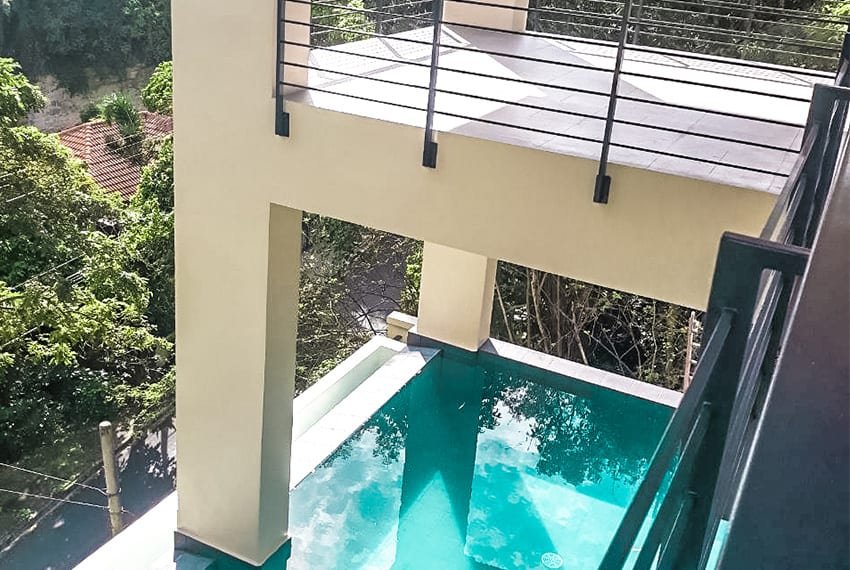 maria-luisa-house-for-sale-pool-and-balcony