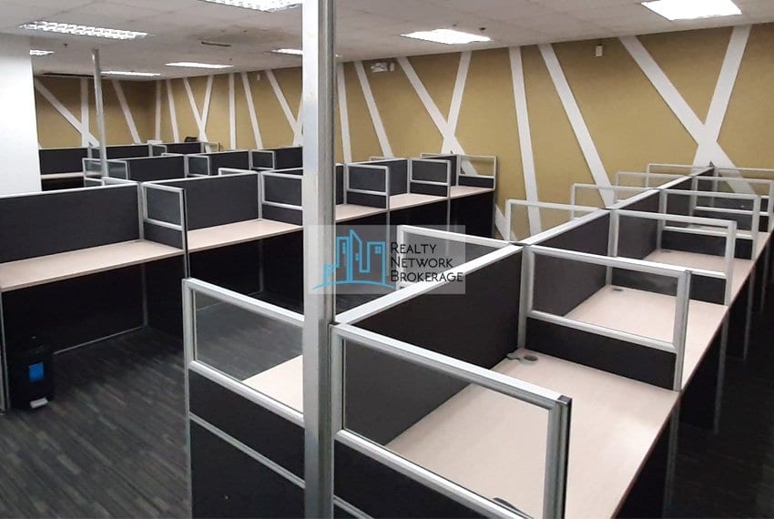 102-sqm-office-for-rent-in-it-park-cebu-center