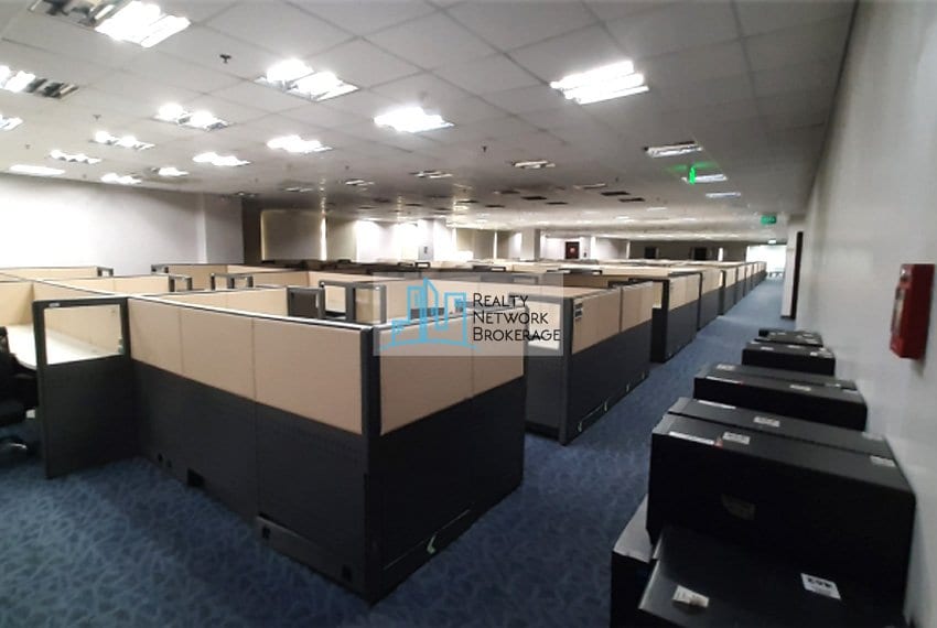 for-rent-office-space-in-it-park-cebu-workstation