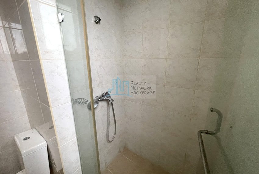 2-bedroom-in-marco-polo-cebu-for-sale-bathroom&toilet-angle