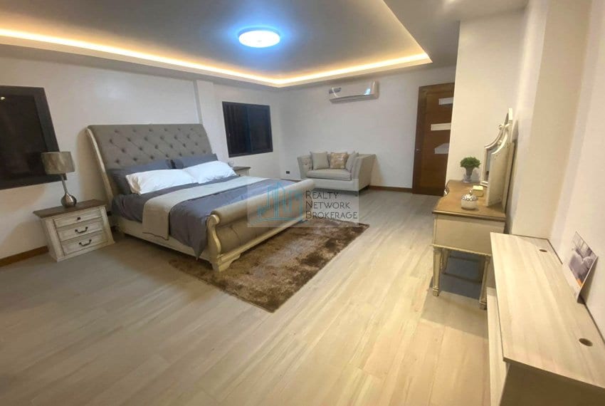 house-and-lot-in-pristina-north-for-sale-bedroom-1