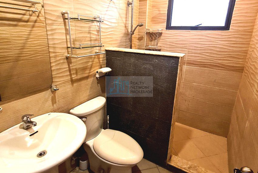 house-for-rent-in-silver-hills-talamban-toilet