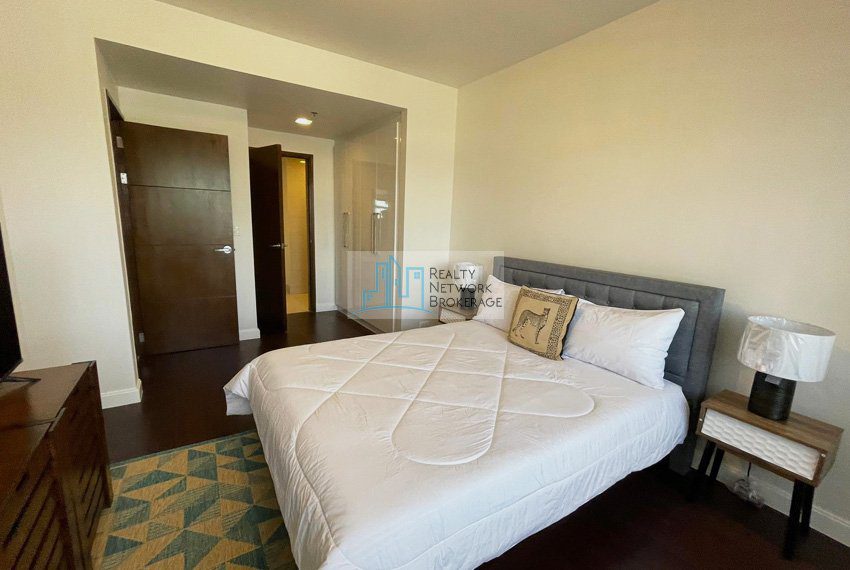 1-bedroom-for-rent-in-the-alcoves-cebu-bedroom-angle