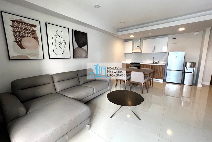 1-bedroom-with-bathtub-in-alcoves-for-rent-family-area