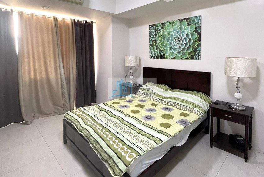 1-bedroom-unit-calyx-residences-for-rent-in-cebu-bedroom