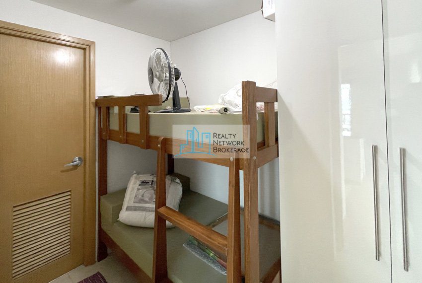 3-bedroom-for-rent-in-parkpoint-residence-1br