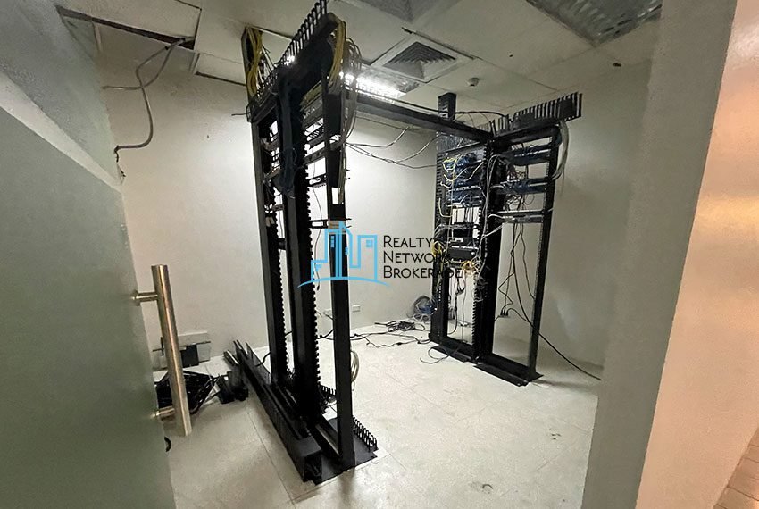 1000 SqM, Office Space For Rent In IT Park-IT-ROOM