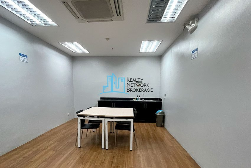 1000 SqM, Office Space For Rent In IT Park-ROOM2.1