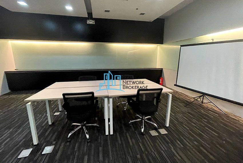 1000 SqM, Office Space For Rent In IT Park-ROOM5.1