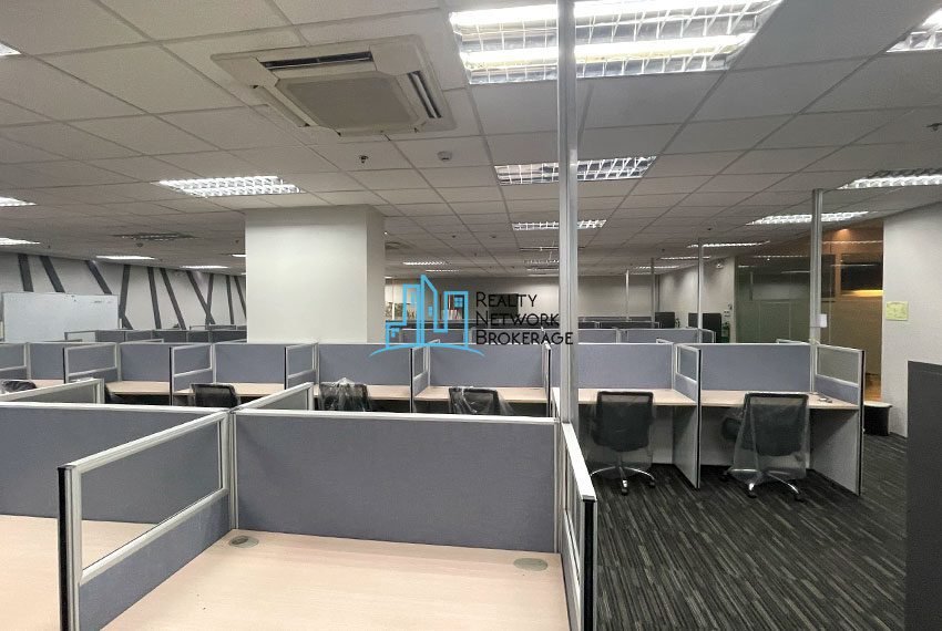 1000 SqM, Office Space For Rent In IT Park-WORKSPACE1