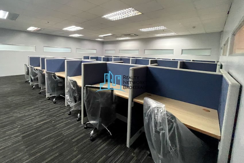 1000 SqM, Office Space For Rent In IT Park-WORKSPACE5