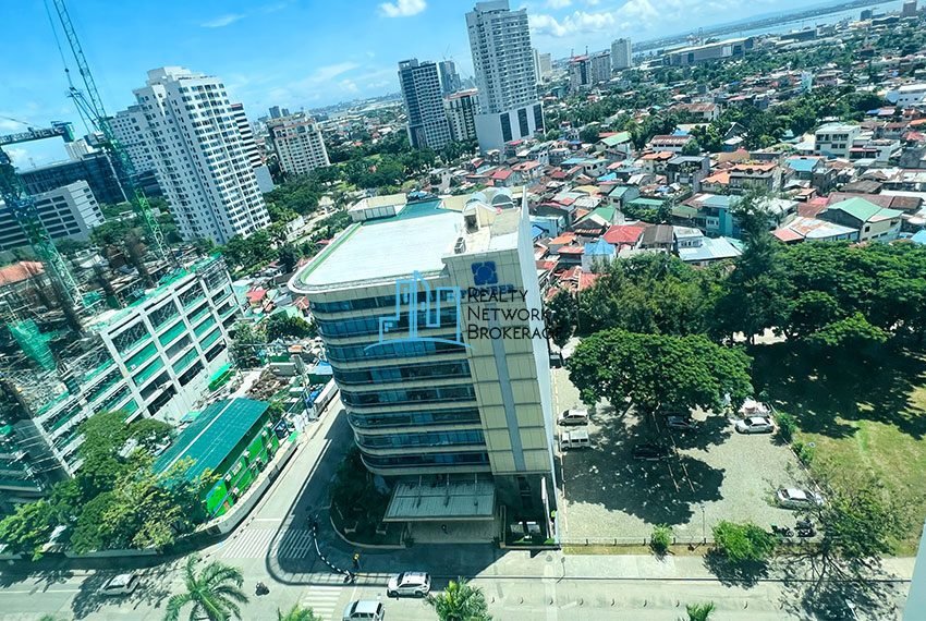 2 Bedroom For Rent In Solinea Tower 1-VIEW2