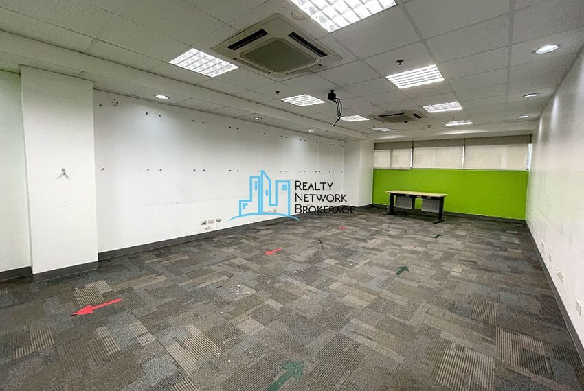 Office Space For Rent In IT Park, 1000 SqM-SPACE1