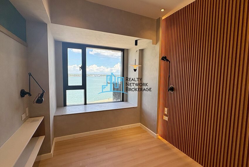 Mandani - 3 Bedroom Corner Unit- 10