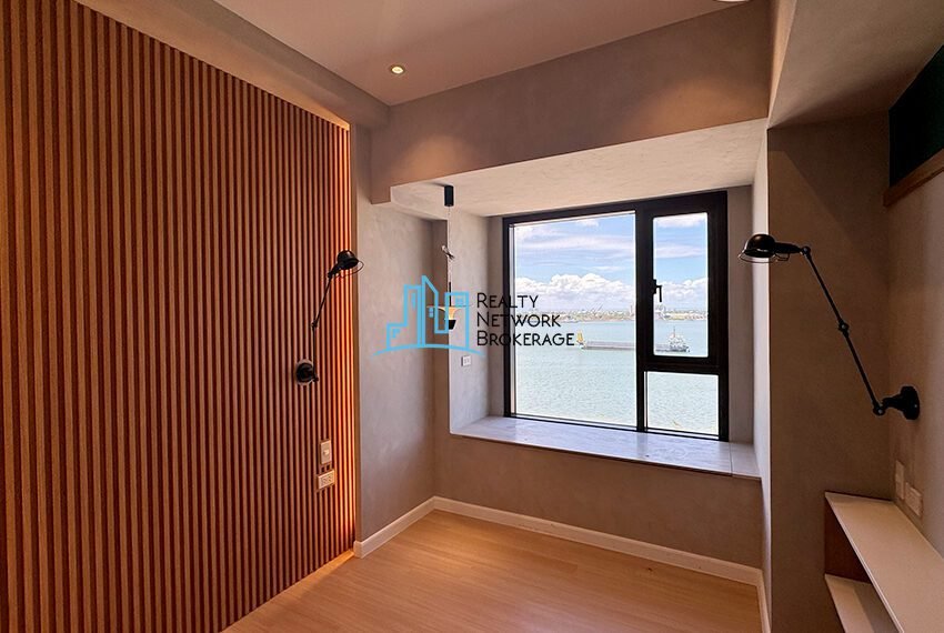 Mandani - 3 Bedroom Corner Unit- 11