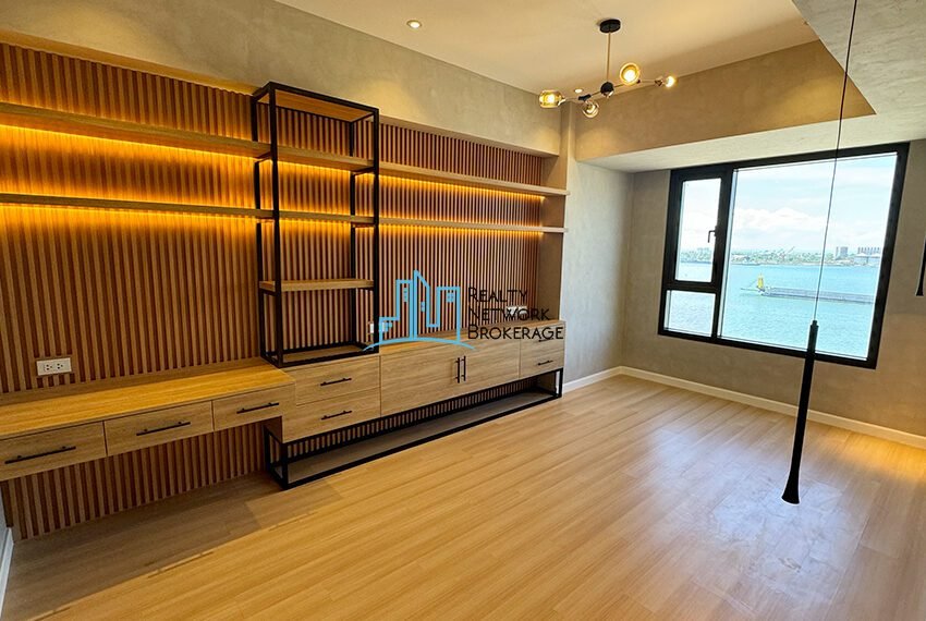 Mandani - 3 Bedroom Corner Unit- 15