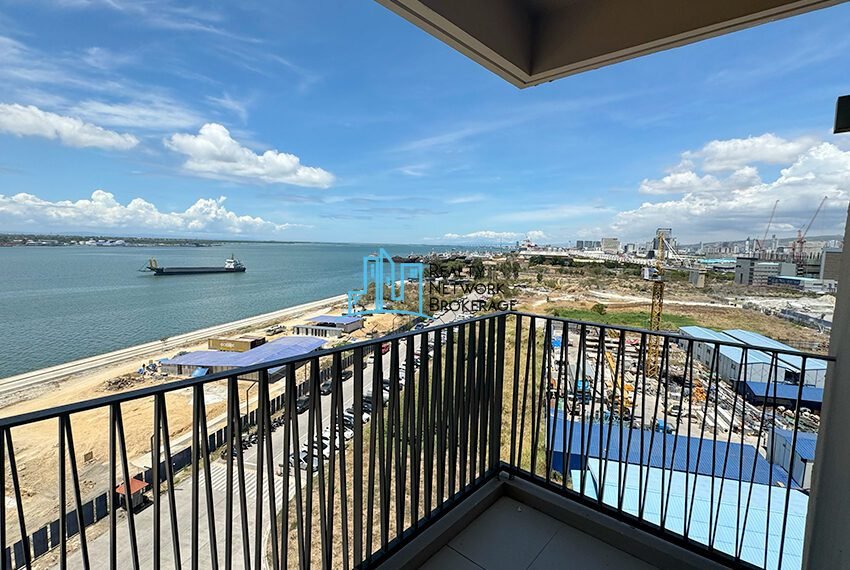 Mandani - 3 Bedroom Corner Unit- 22