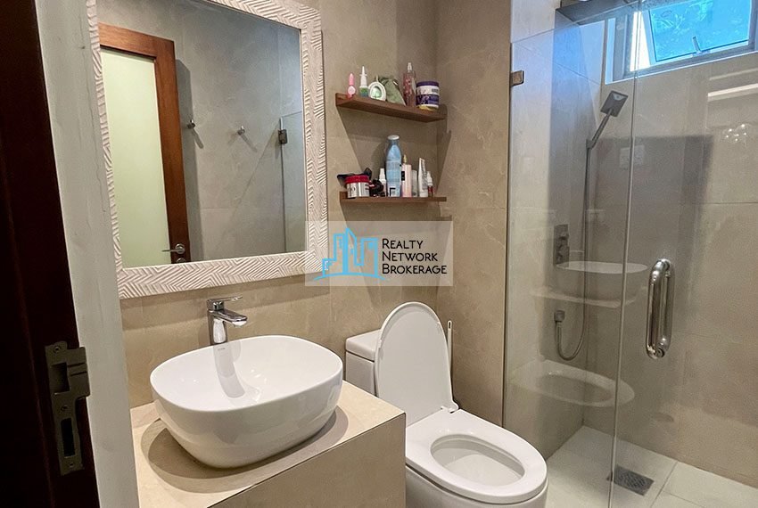 Asia Premier Residences 11