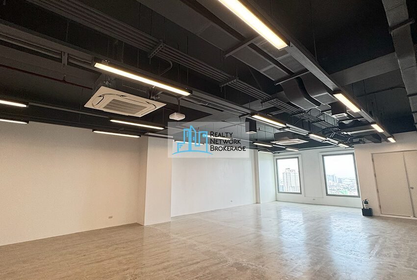 161 SqM Office - 13