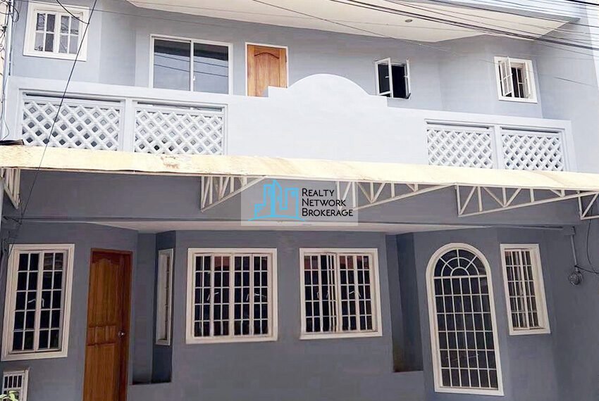 3 Bedroom Unit PIC 1