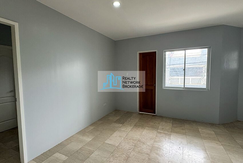 3 Bedroom Unit PIC 11