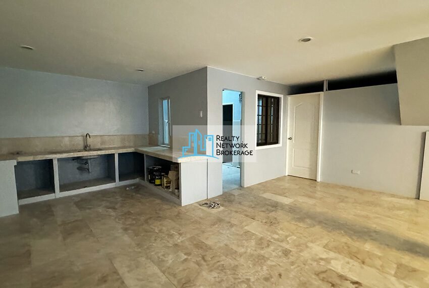 3 Bedroom Unit PIC 5