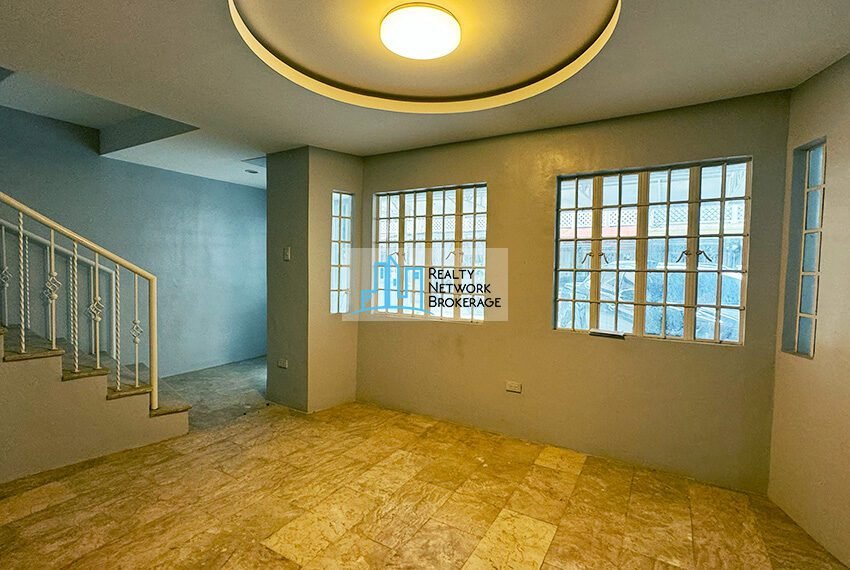 3 Bedroom Unit PIC 7